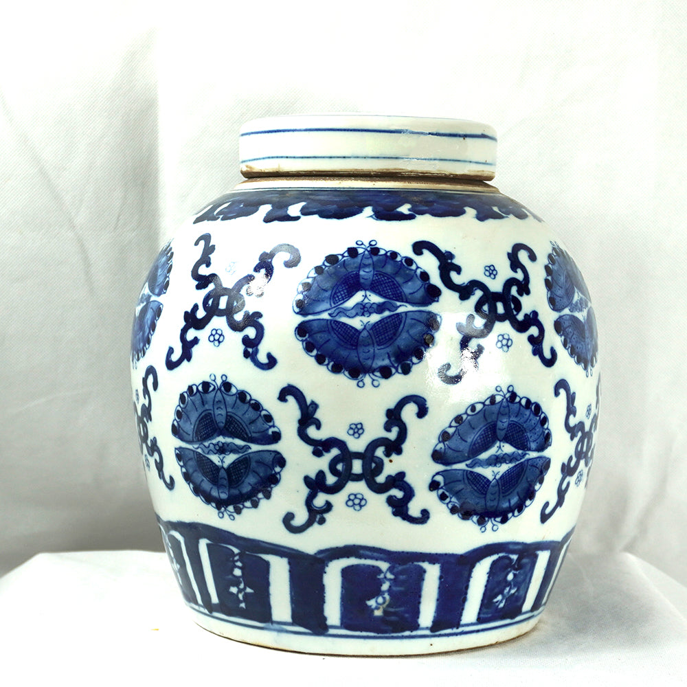 chinesische Deckel Vasen Porzellan bemalt mit Schmetterling Muster Ingwer Vase